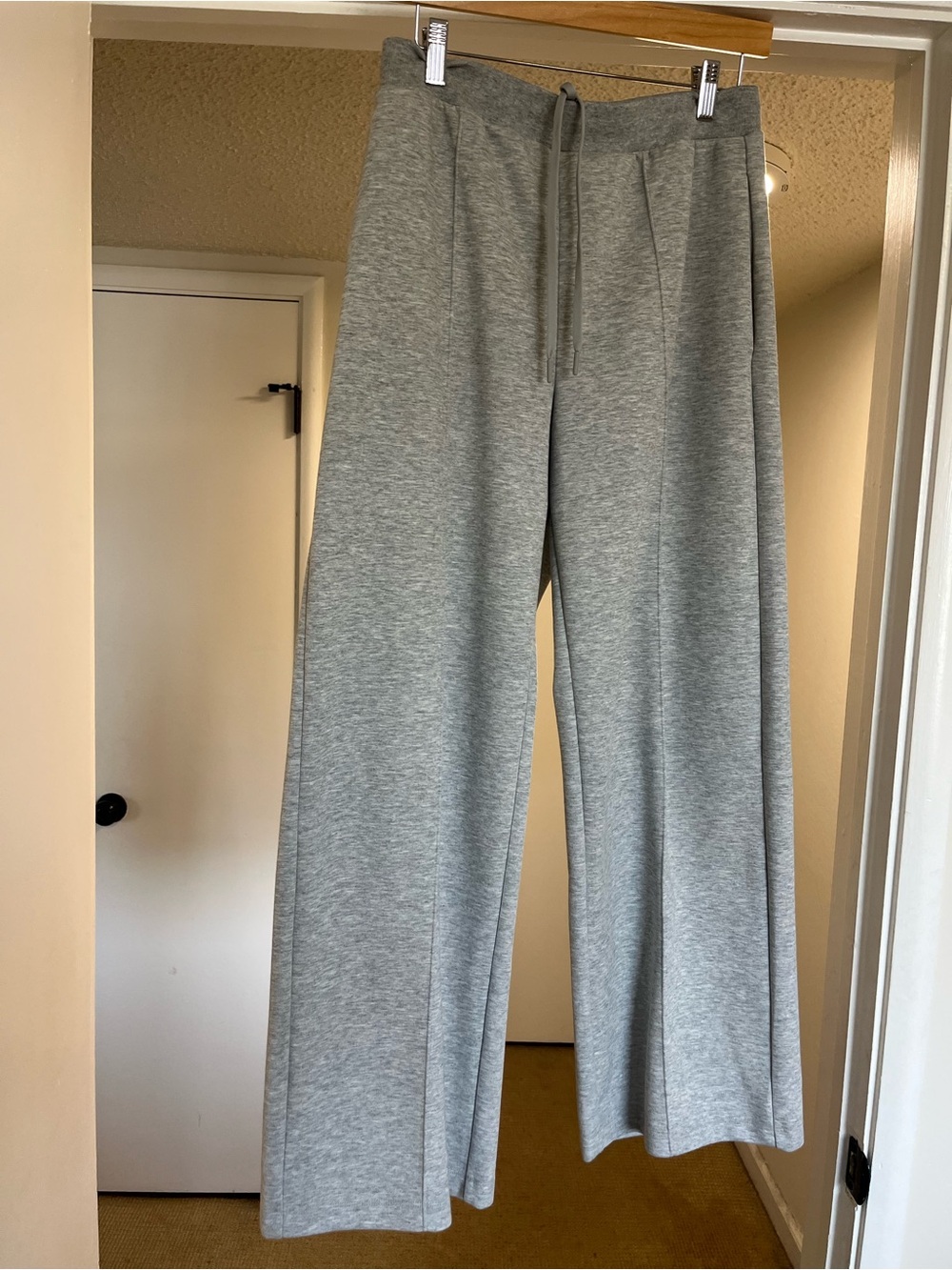 Uniqlo Wide-Leg Gray Sweatpants